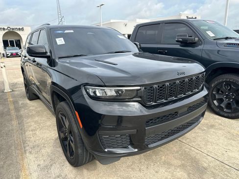 Used 2023 Jeep Grand Cherokee L Laredo AWD/4WD image 5