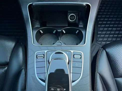 Used 2015 Mercedes-Benz C 300 Sedan image 31