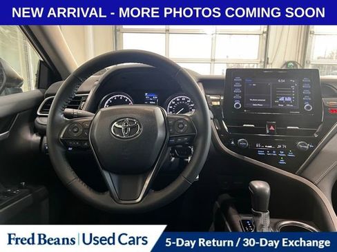 Used 2024 Toyota Camry SE image 12