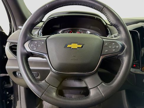 Used 2022 Chevrolet Traverse LT image 13
