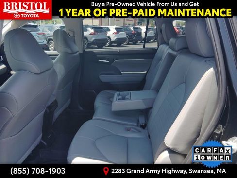 Used 2022 Toyota Highlander XLE AWD/4WD image 17