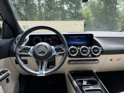 Used 2026 Mercedes-Benz GLA 250 image 17