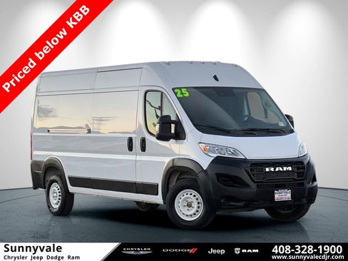 Used 2025 RAM ProMaster 2500 w/ Storage Group image 1