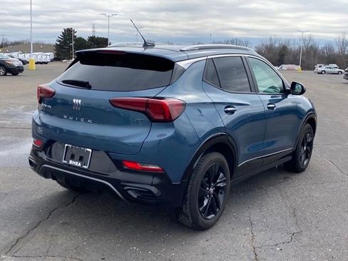 Used 2024 Buick Encore GX Sport Touring image 4