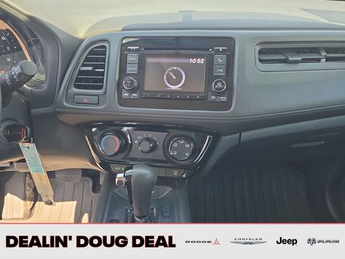 Used 2018 Honda HR-V LX image 18