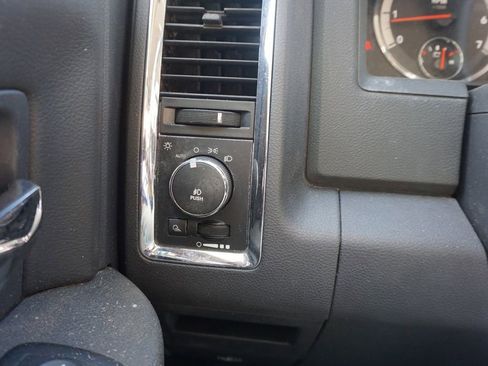 Used 2011 RAM 1500 Laramie image 4