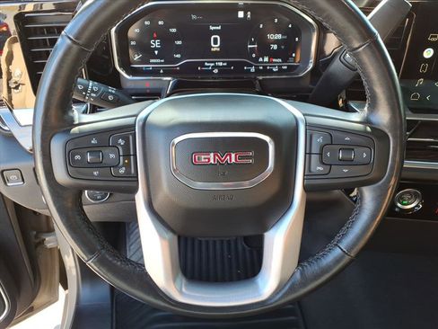 Used 2022 GMC Sierra 1500 Elevation image 13
