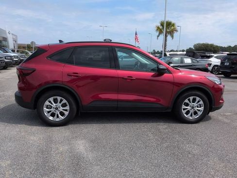 Used 2025 Ford Escape Active FWD image 3