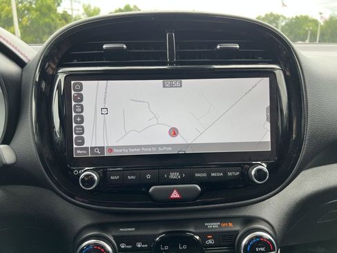 Used 2023 Kia Soul GT-Line image 11