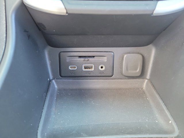 Used 2024 GMC Terrain SLT FWD image 24
