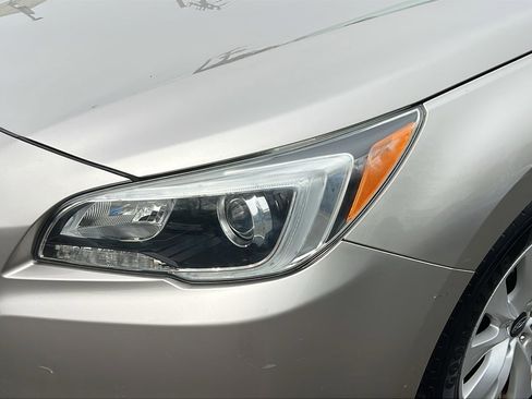 Used 2016 Subaru Legacy 2.5i Premium AWD/4WD image 8