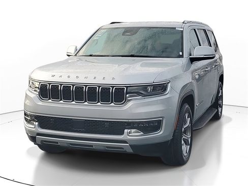 Used 2022 Jeep Wagoneer Series II image 2