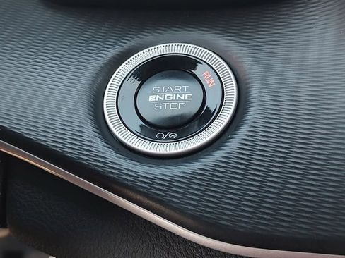 Certified 2024 Jeep Grand Cherokee Altitude image 20