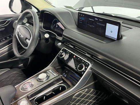 Used 2024 Genesis GV80 3.5T w/ Prestige Package image 32