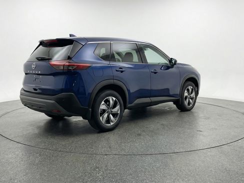 Used 2025 Nissan Rogue SV image 9