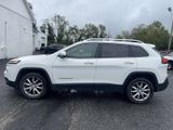 Used 2017 Jeep Cherokee Limited image 4