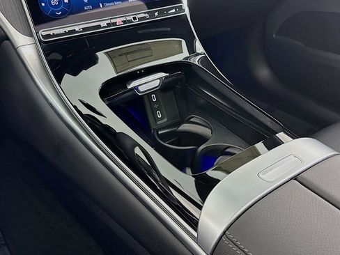 New 2026 Mercedes-Benz GLC 300 image 5