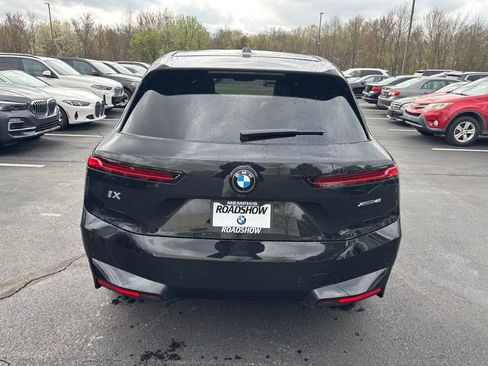 New 2026 BMW iX xDrive45 image 4