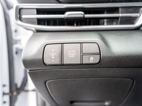 Certified 2025 Hyundai Elantra Blue image 23