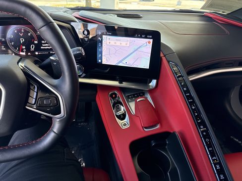 Used 2024 Chevrolet Corvette Stingray Preferred Cpe w/ Z51 Performance Package image 33