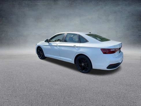 New 2025 Volkswagen Jetta SE image 17