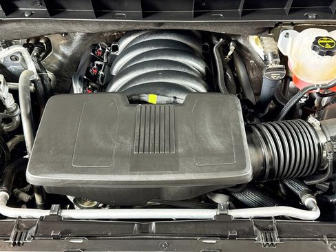 Used 2025 GMC Sierra 1500 AT4 image 28