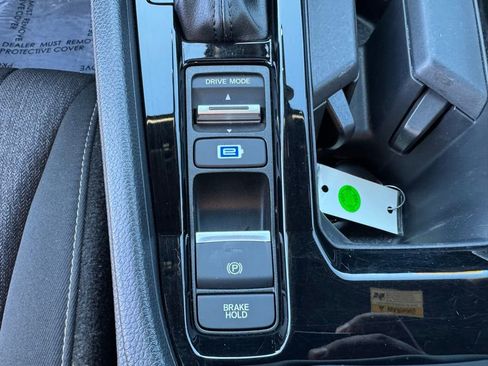 Used 2023 Honda Accord Sport image 14