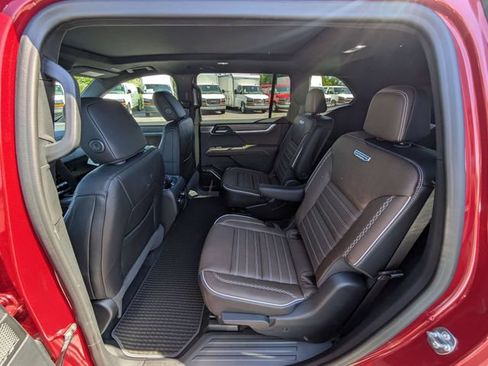 New 2026 GMC Acadia Denali Ultimate AWD/4WD image 29