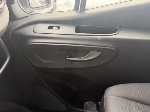 Used 2024 Mercedes-Benz Sprinter 2500 image 24