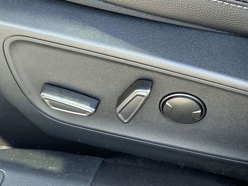 New 2026 Ford Escape SE w/ PHEV Premium Package FWD image 34