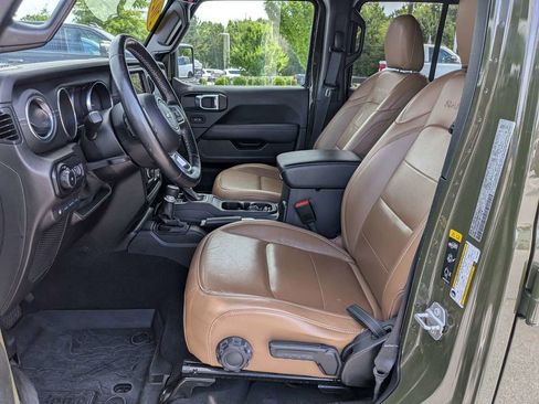 Used 2021 Jeep Wrangler Unlimited Sahara w/ Cold Weather Group AWD/4WD image 19