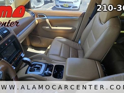 Used 2008 Porsche Cayenne AWD/4WD image 33