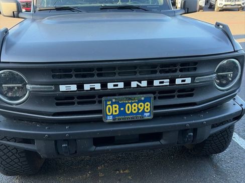 Used 2021 Ford Bronco Black Diamond w/ Sasquatch Package AWD/4WD image 2