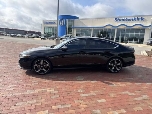 Certified 2023 Honda Accord Sport image 3