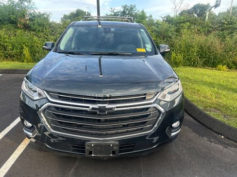 Used 2019 Chevrolet Traverse Premier w/ LPO, Floor Liner Package AWD/4WD image 1