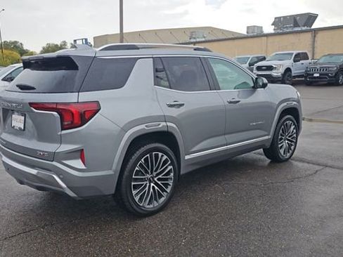 New 2026 GMC Terrain Denali AWD/4WD image 8