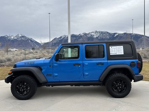 Used 2023 Jeep Wrangler Unlimited Sport image 2