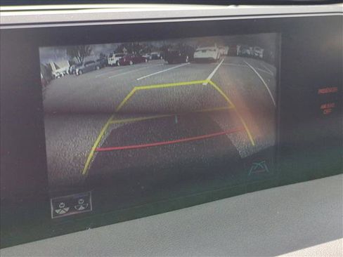 Used 2022 Lexus UX 200 w/ Accessory Package (Z1) image 11