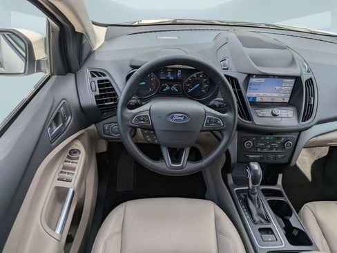 Used 2019 Ford Escape SEL FWD image 17