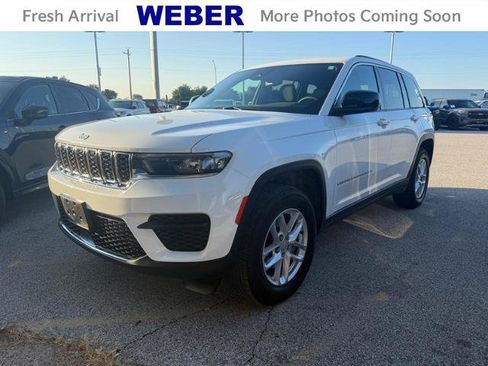 Used 2025 Jeep Grand Cherokee Laredo X AWD/4WD image 1