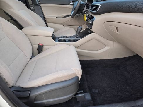 Used 2019 Hyundai Tucson SE FWD image 40