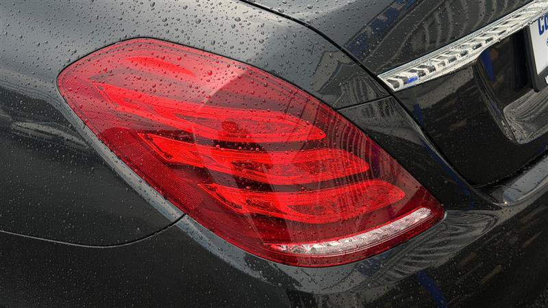Used 2015 Mercedes-Benz S 550 4MATIC Sedan image 14