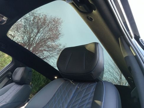 Used 2025 Cadillac Escalade IQ Sport 1 w/ LPO, Etrunk Organizer Package image 9