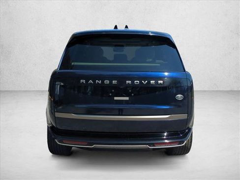 Used 2023 Land Rover Range Rover SE image 7