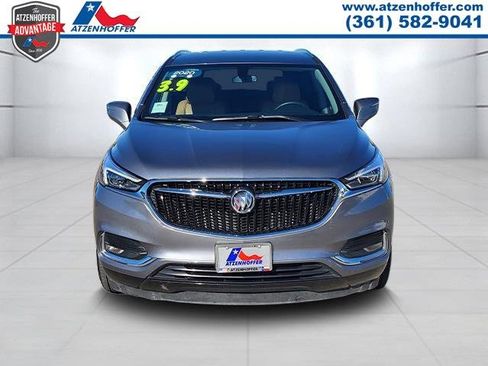 Used 2020 Buick Enclave Essence w/ Sound and Sites Package image 2