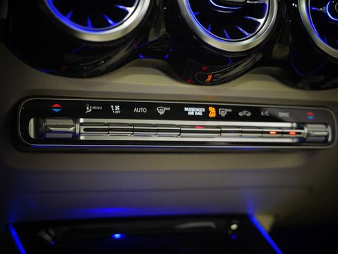 New 2026 Mercedes-Benz GLB 250 4MATIC image 27