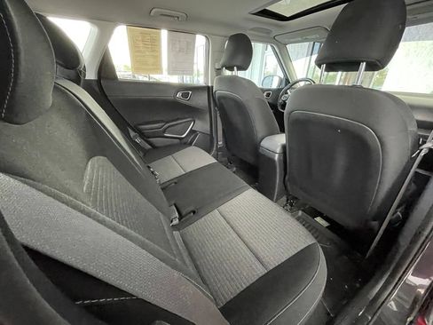 Used 2021 Kia Soul GT-Line FWD image 23