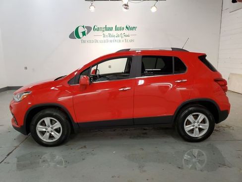 Used 2017 Chevrolet Trax LT w/ Driver Confidence Package image 3
