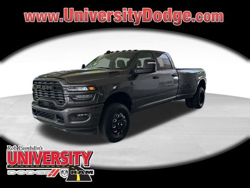 Used 2025 RAM 3500 Lone Star AWD/4WD image 1