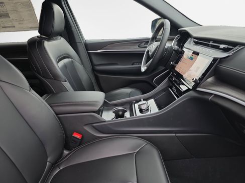 New 2026 Jeep Grand Cherokee L Limited w/ Limited Altitude Package image 26